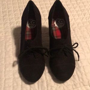 Suede K9 by Rocket Dog Black Booties